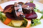 Grill sirloin steak Salad with beets (cattleman's finest)