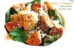 Chicken and potatoes with rosemary and blue cheese