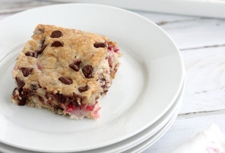 Strawberry Banana Bread with Chocolate Chips @createdbydiane
