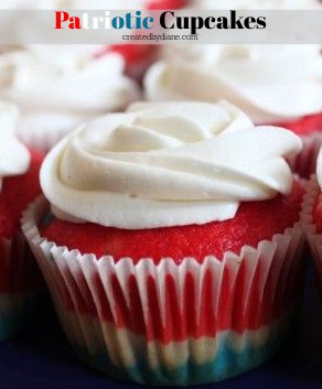 patriotic red white blue cupcakes createdbydiane.com