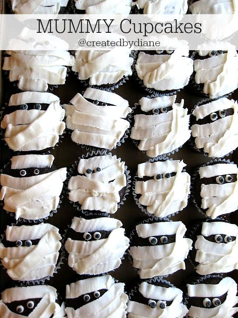 Mummy Cupcake