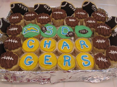 chocolate football frosting on vanilla cupcakes charger cupcakes chocolate icing on football shaped cookies