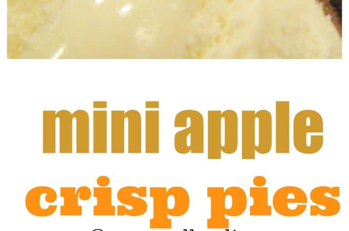 mini apple crisp pies @createdbydiane