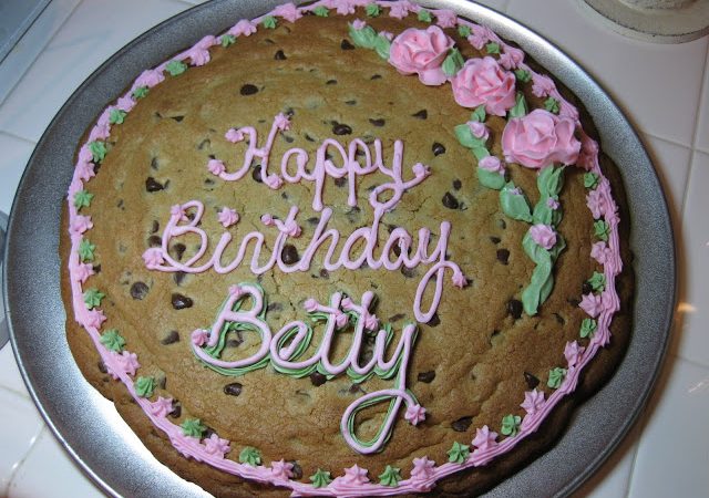 birthday cookie cake