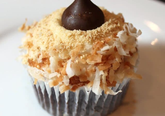 coconut s'more cupcakes