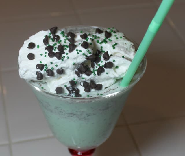 Chocolate Chip Mint Shake