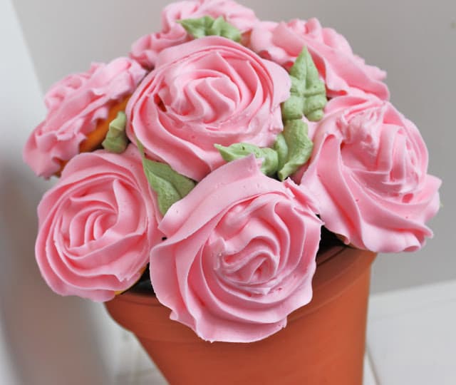 potted rose cupcakes