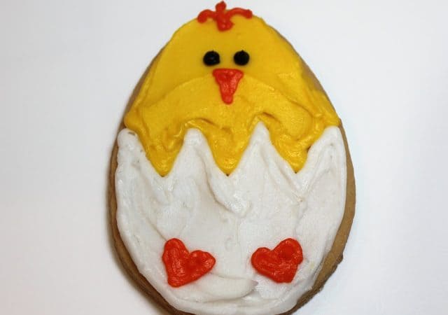 chick cookies with frosting