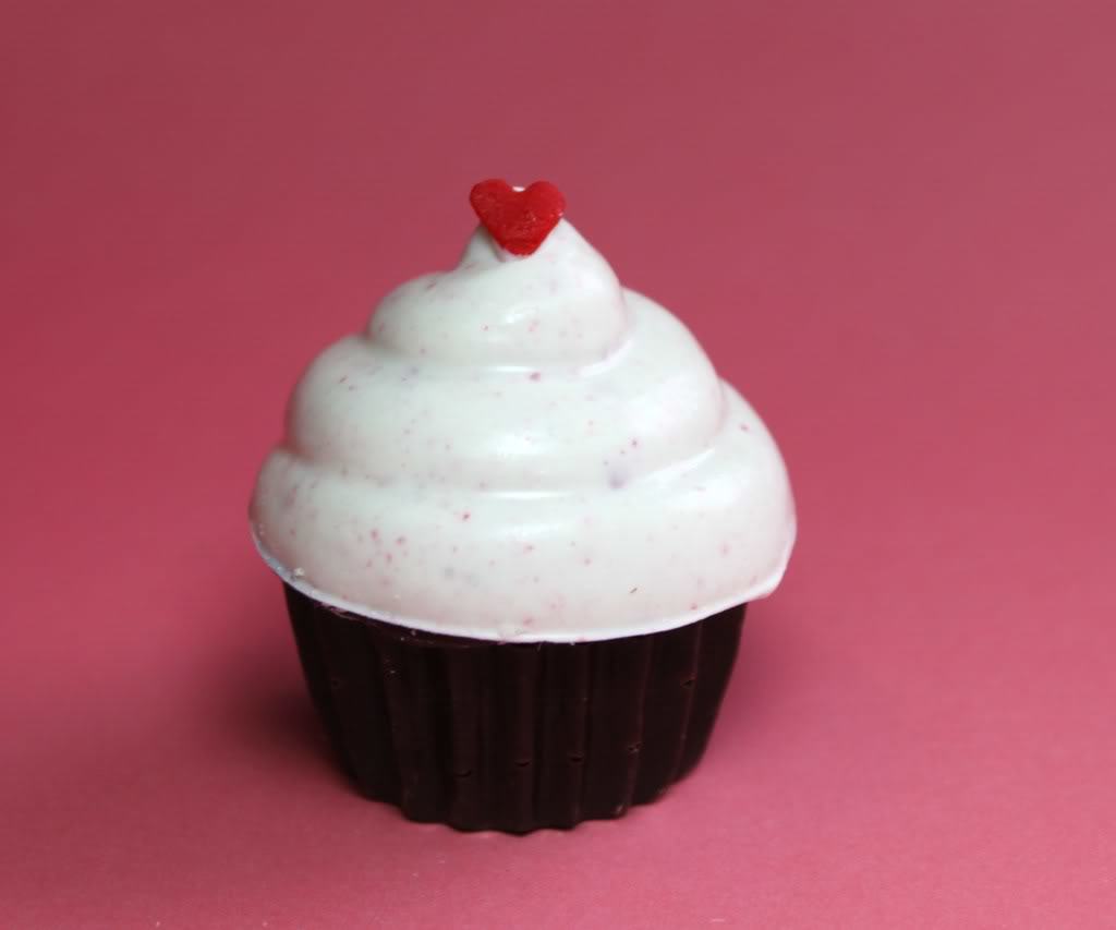 Mini Peppermint Bark Cupcakes