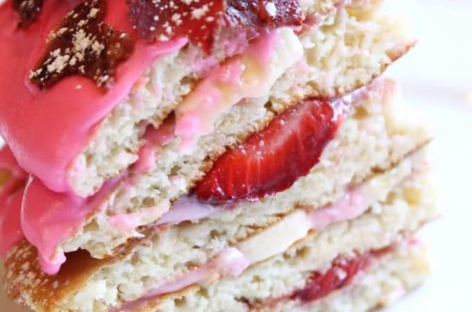 pancake cake, made with bananas and strawberries @creatdbydiane