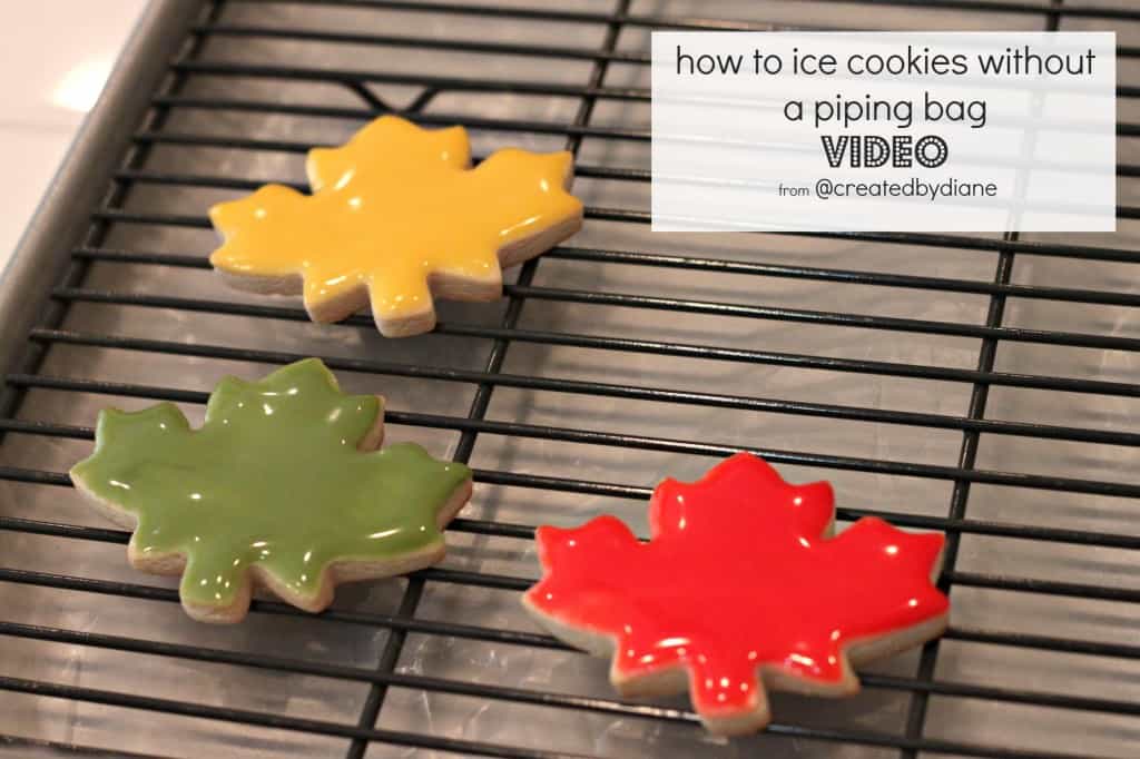 How to ice cookies no piping bag VIDEO Created by Diane