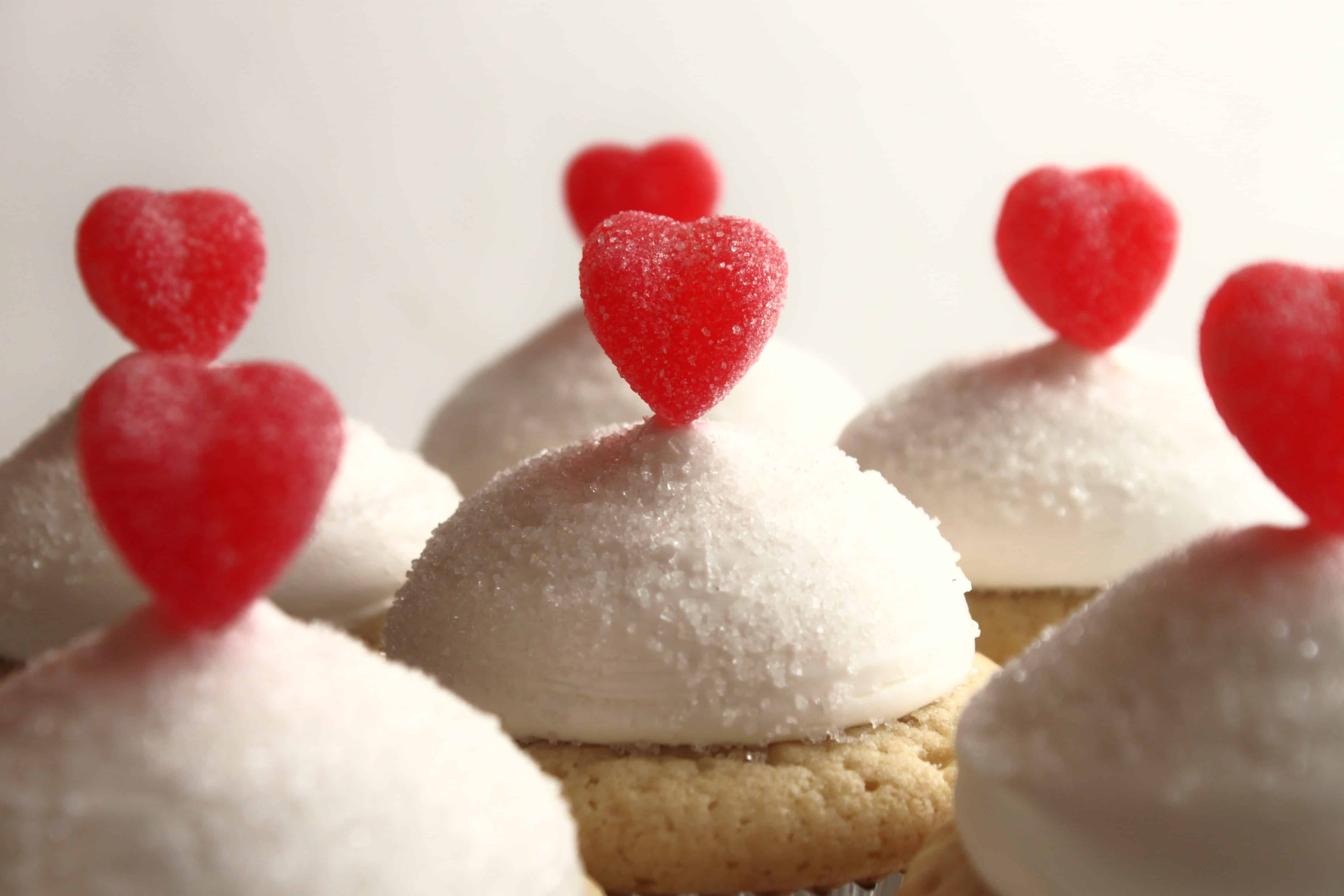 Cinnamon Frosted Cupcakes