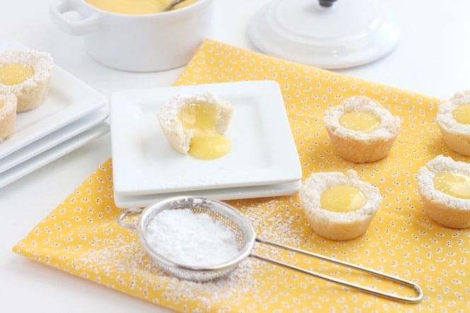 Lemon Shortbread with Lemon Curd