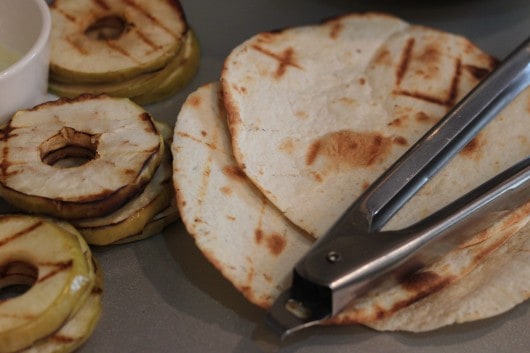 grilled apple and tortillas