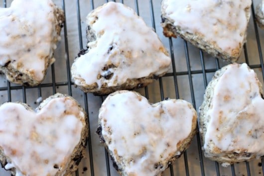 glazed oreo scones.jpg