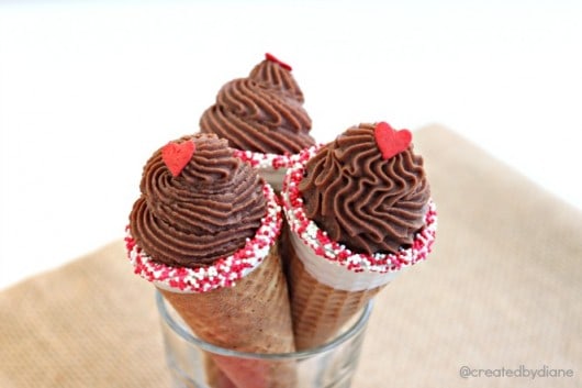 Cannoli cones with Chocolate cannoli cream recipe @createdbydiane.jpg