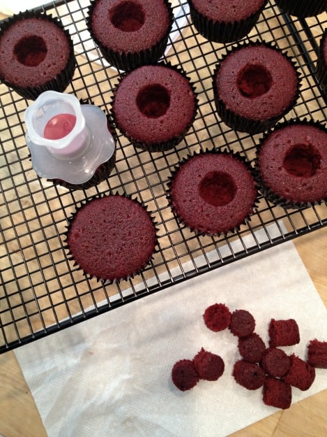 Adding filling to cupcakes @createdbydiane
