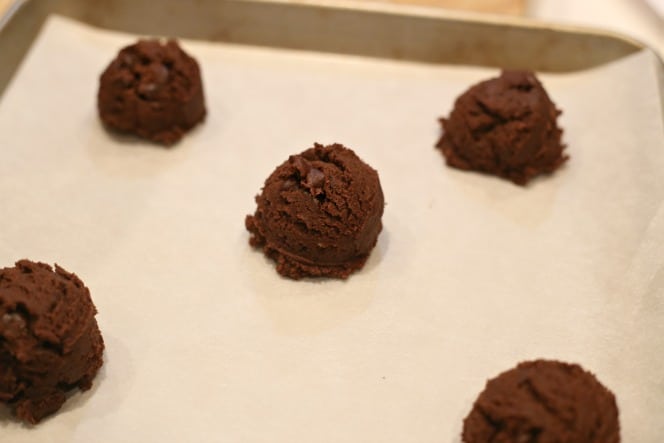 chocolate chip cookies with peanut butter