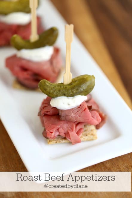 Roast Beef Appetizers on Triscuit Crackers @createdbydiane