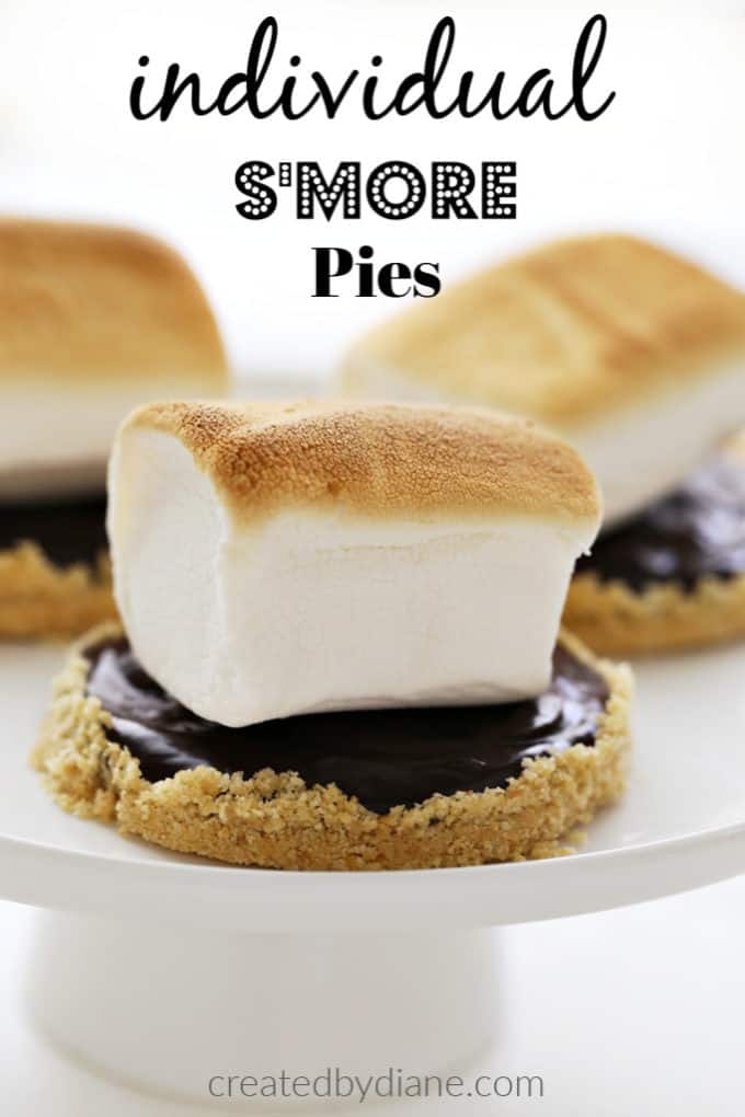 mini mason jar lid individual s'more pies createdbydiane.com