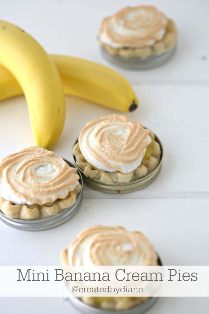 cute Mini Banana Cream Pies @createdbydiane