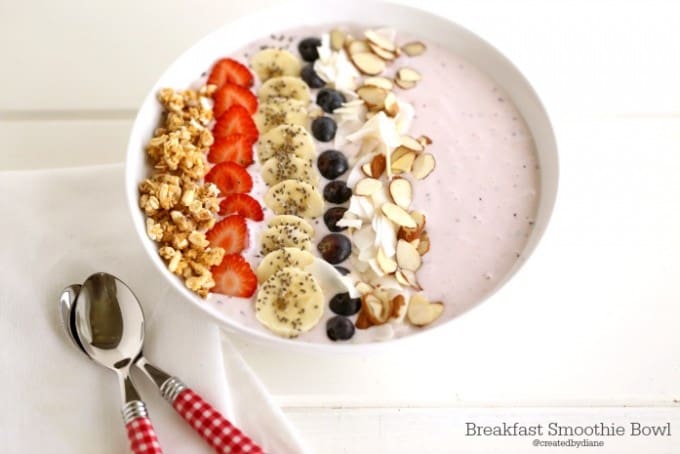 breakfast smoothie bowl recipe from @createdbydiane