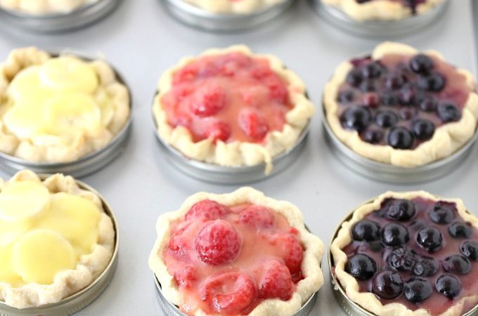 mason jar lid pies createdbydiane.com