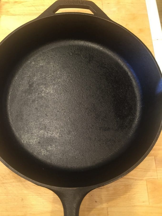 12 inch lodge cast iron skillet 