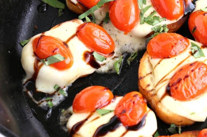 caprese crostini @createdbydiane