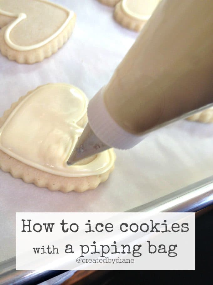 how to ice cookies with a piping bag @createdbydiane