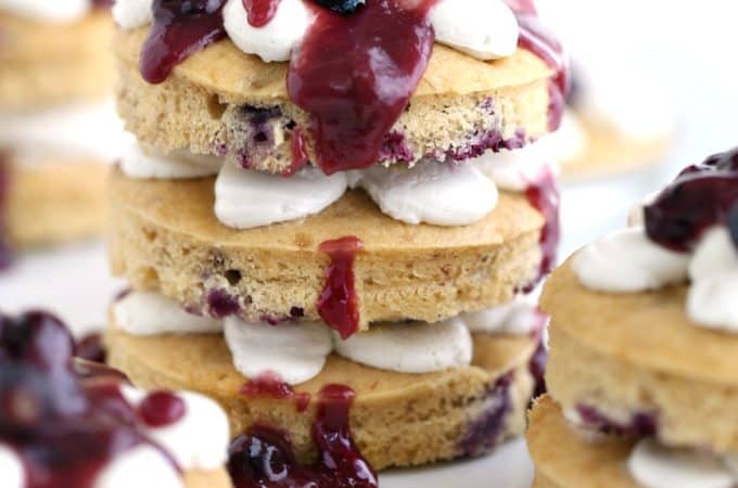 Blueberry Banana Mini Cakes made in mason jar lids www.createdbydiane.com
