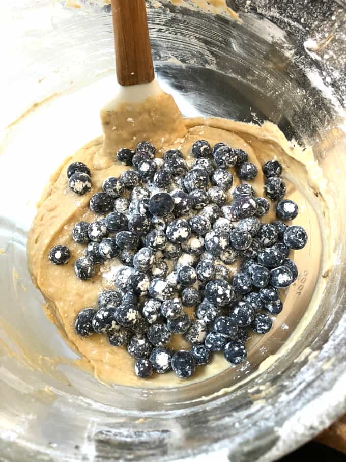 blueberry and banana small cakes