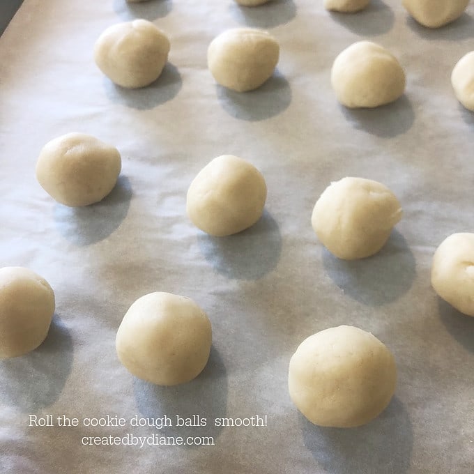 roll the cookie dough balls smooth creatdbydiane.com