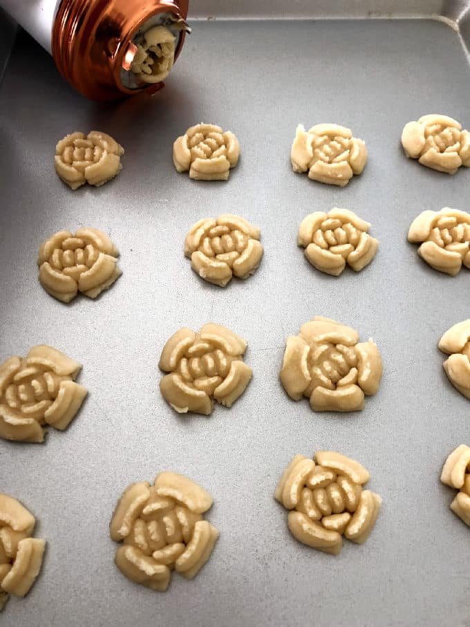 rose spritz cookie www.createdbydiane.com