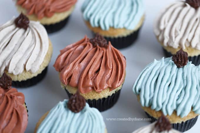 Halloween Pumpkin Cupcakes in Blue, White and Rust Frosting www.createdbydiane.com