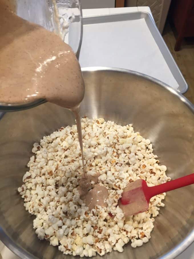 making candied popcorn