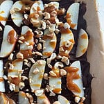 Easy Dessert with Chocolate and Apples tastes like Turtle carmel apple createdbydiane